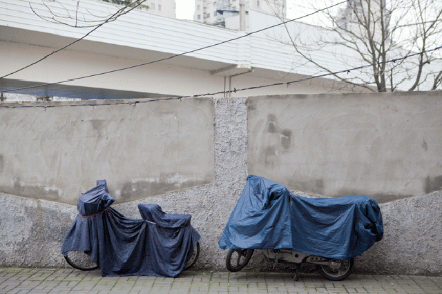 Covered-Cars-in-China4