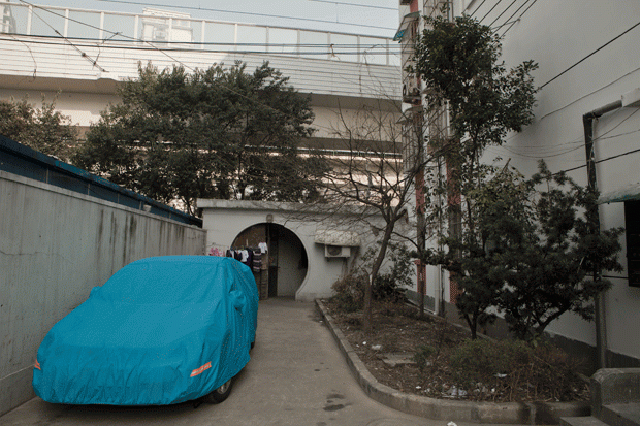 Covered-Cars-in-China5